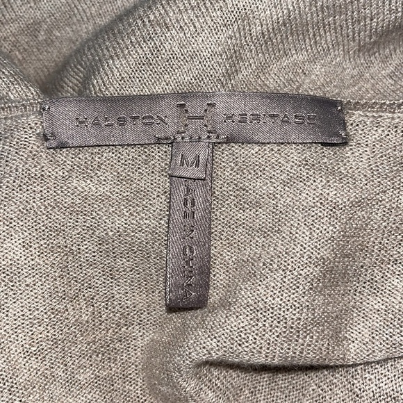 Halston Heritage women's long sleeves sweater with pockets on front.  Medium - Picture 6 of 7